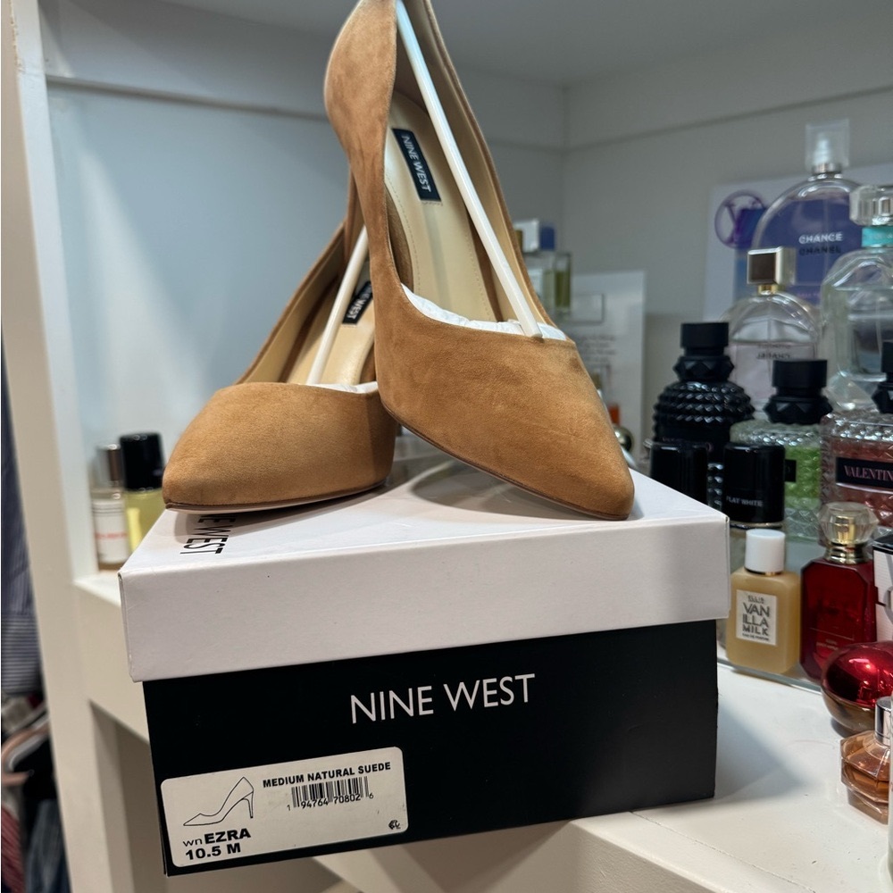 Nine West Tan Heels Sleek Suede Design - Picture 1 of 6